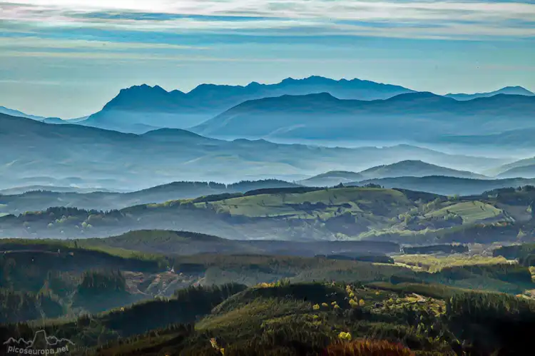 rutas en autocaravana en otoño vacaciones en otoño