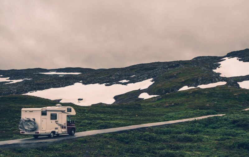 autocaravana por la montaña_Viaje Navidad autocaravana_Autocaravanes Carreras Viaje Navidad autocaravana