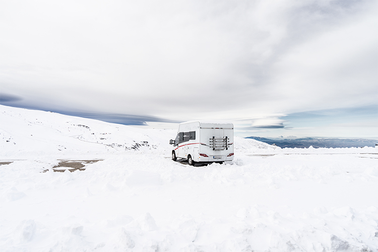 Ir a esquiar en autocaravana: estaciones y opciones que te proponemos 2