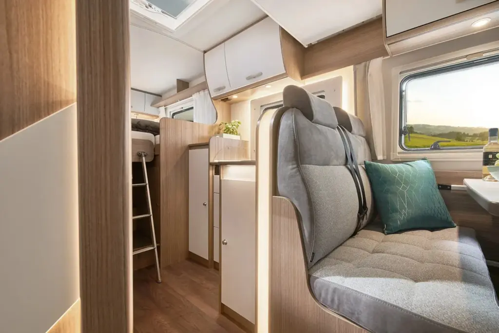 Autocaravana Carado T338 de alquiler: interior