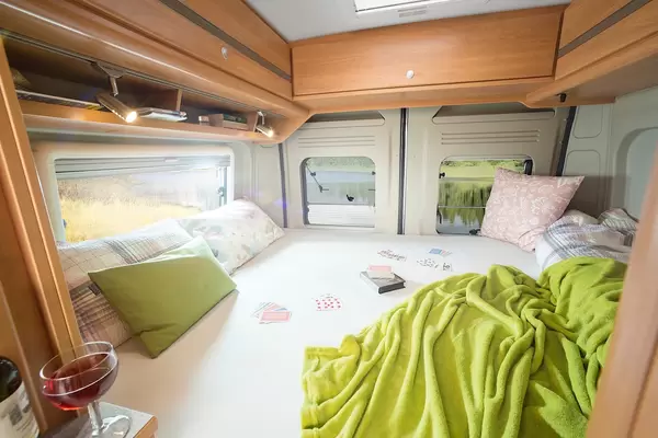 Autocaravana Globecar Summit 600 de alquiler: interior