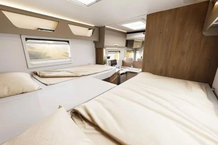 autocaravana de alquiler carado v337 interior 1