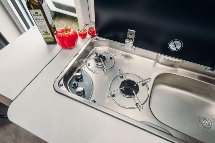 Autocaravana Carado V347 de alquiler: cocina